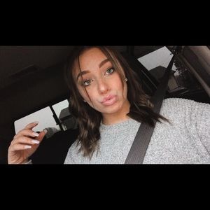 Meet your Posher, Allyssa